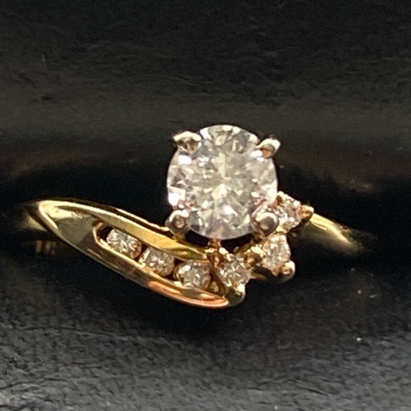 🌴 14-K Gold Wedding Band Set - Picture 3 of 14